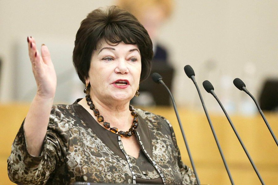 В Госдуме депутаты устроили скандал и покинули зал заседаний в 16:45 из-за слишком «длинного» трудового дня