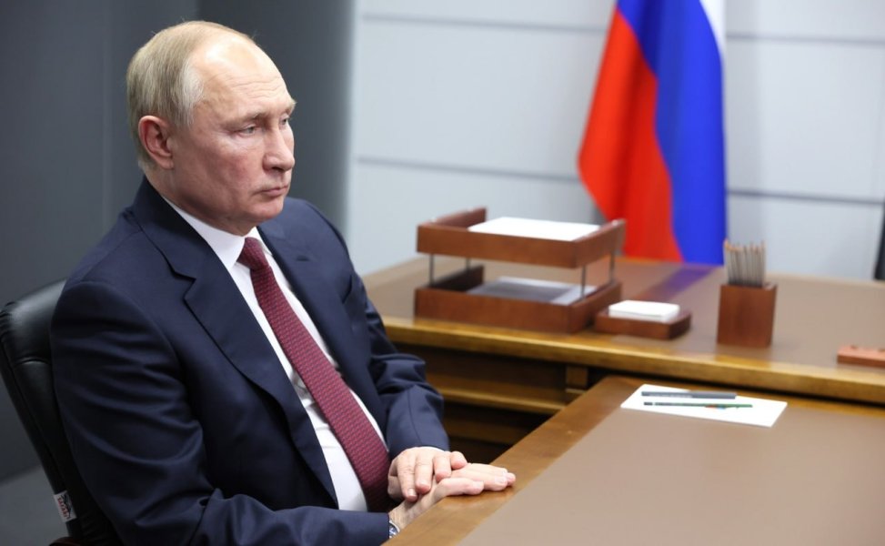 «Быть крутым парнем сложно»: в Китае удивились поведению Путина на мероприятии в Москве